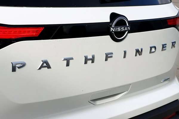 2024 Nissan Pathfinder Ti R53