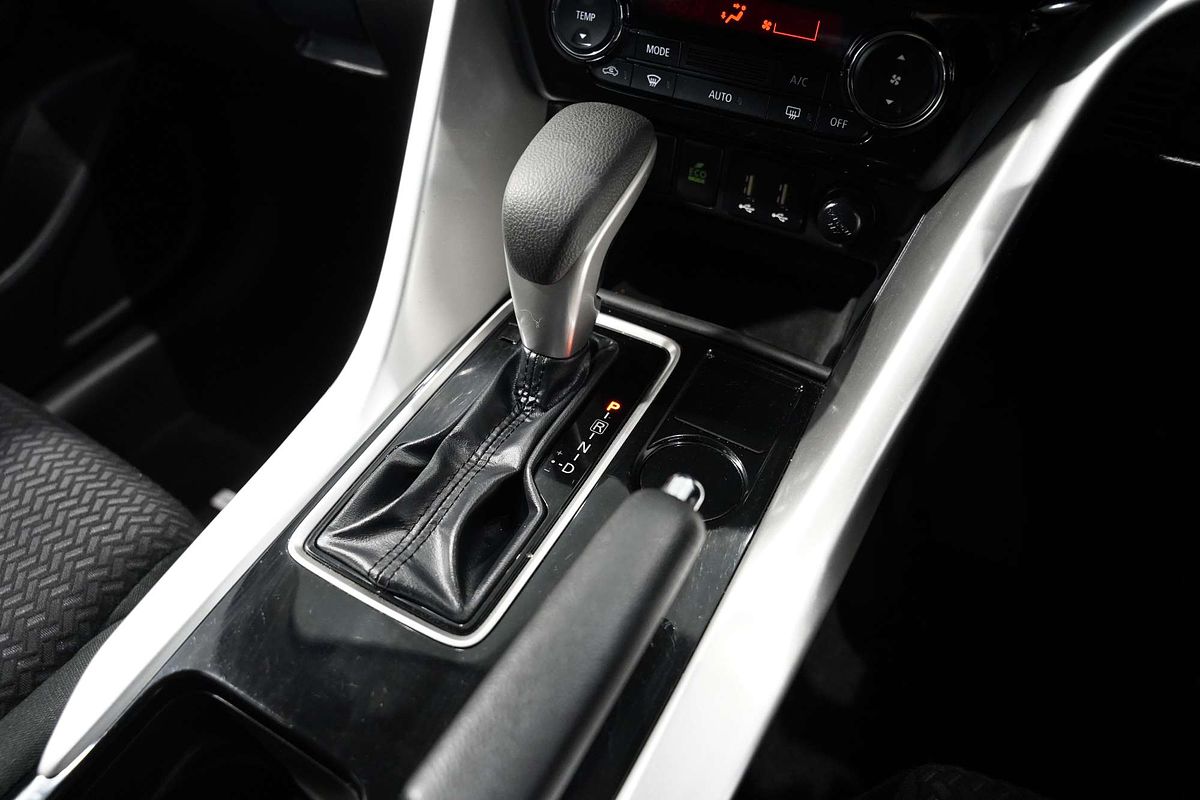 2022 Mitsubishi Eclipse Cross ES YB