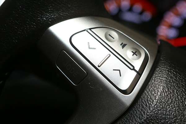 2015 Toyota Hilux SR5 KUN26R 4X4