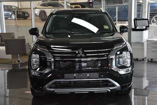 2025 Mitsubishi Outlander Exceed ZM