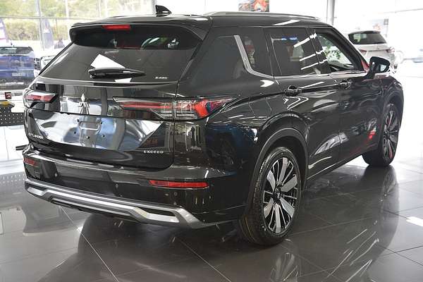 2025 Mitsubishi Outlander Exceed ZM