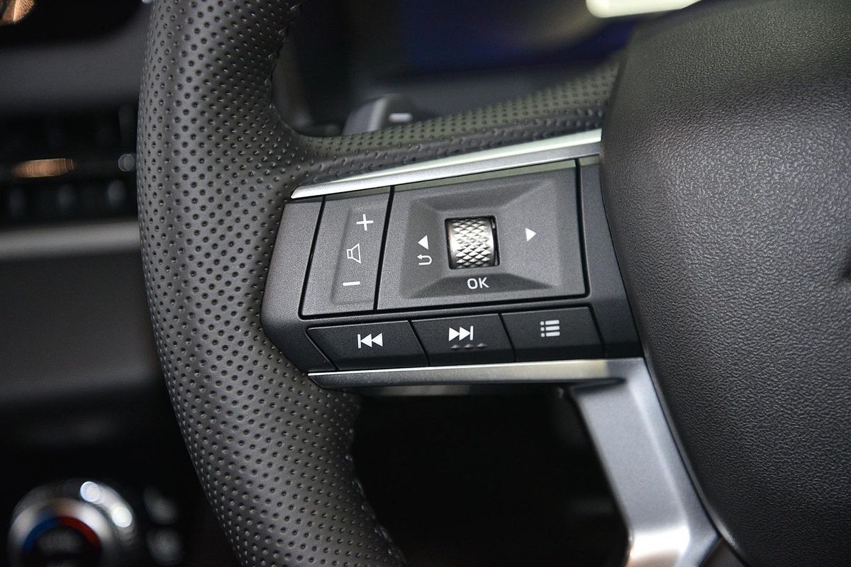 2025 Mitsubishi Outlander Exceed ZM