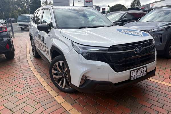 2025 Subaru Forester Hybrid Touring S6