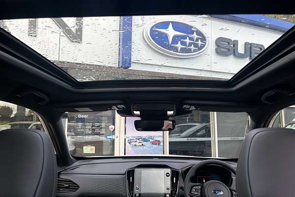 2025 Subaru Forester Hybrid Touring S6