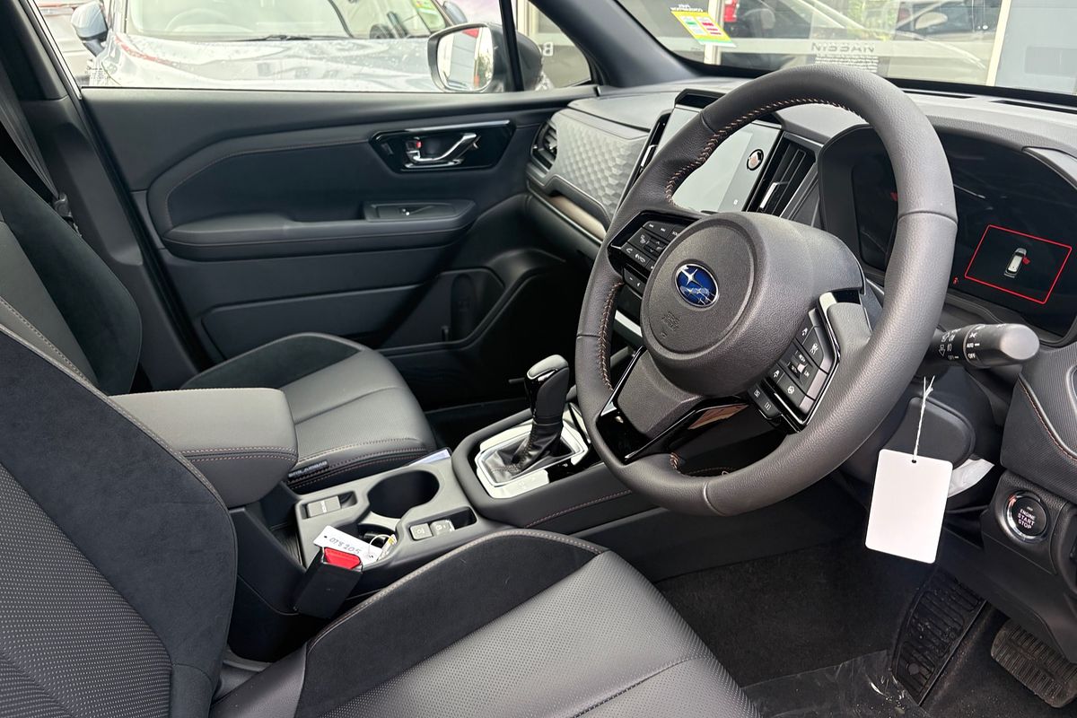 2025 Subaru Forester Hybrid Touring S6
