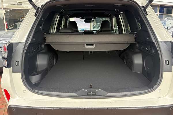 2025 Subaru Forester Hybrid Touring S6