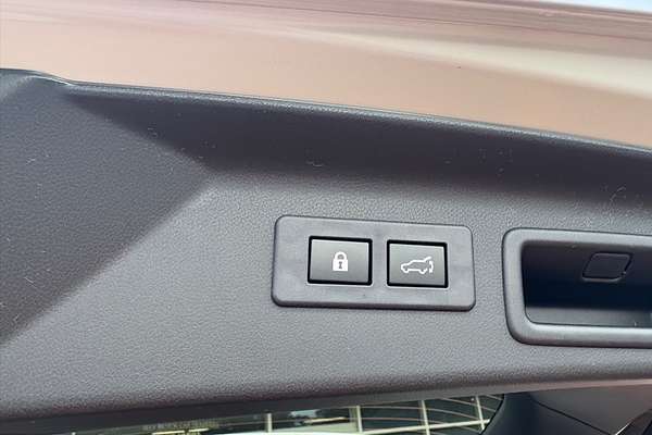 2025 Subaru Forester Hybrid Touring S6