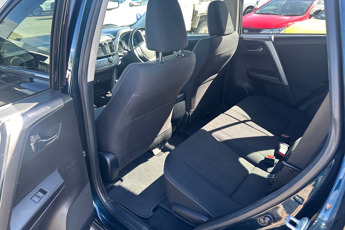 2017 Toyota RAV4 GXL ZSA42R