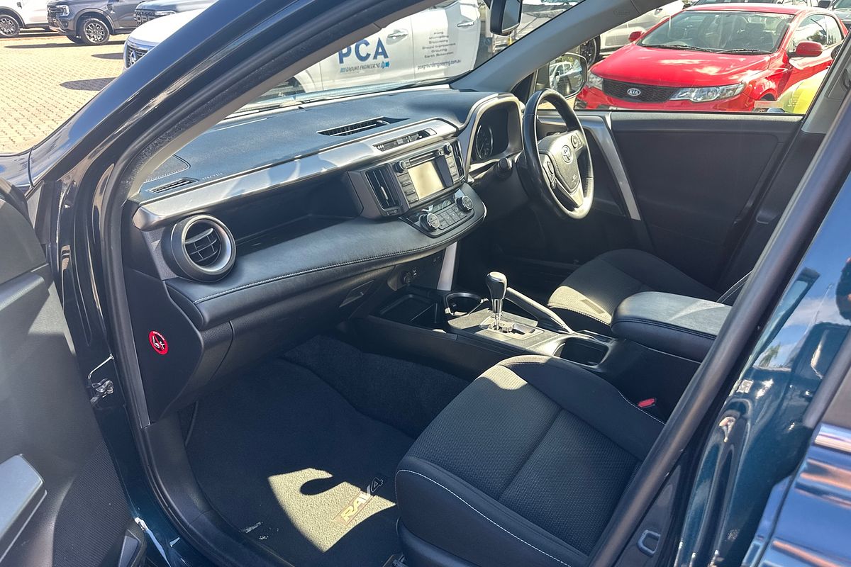 2017 Toyota RAV4 GXL ZSA42R