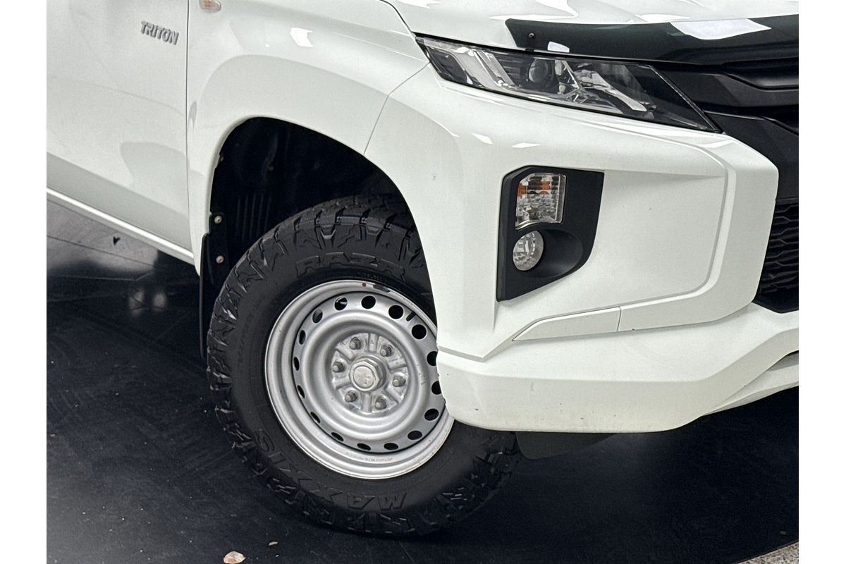 2019 Mitsubishi Triton GLX MR 4X4