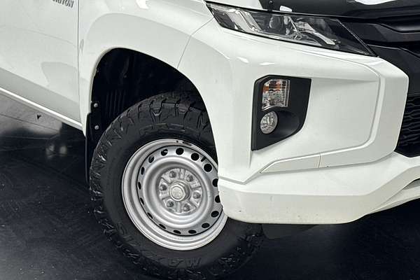 2019 Mitsubishi Triton GLX MR 4X4