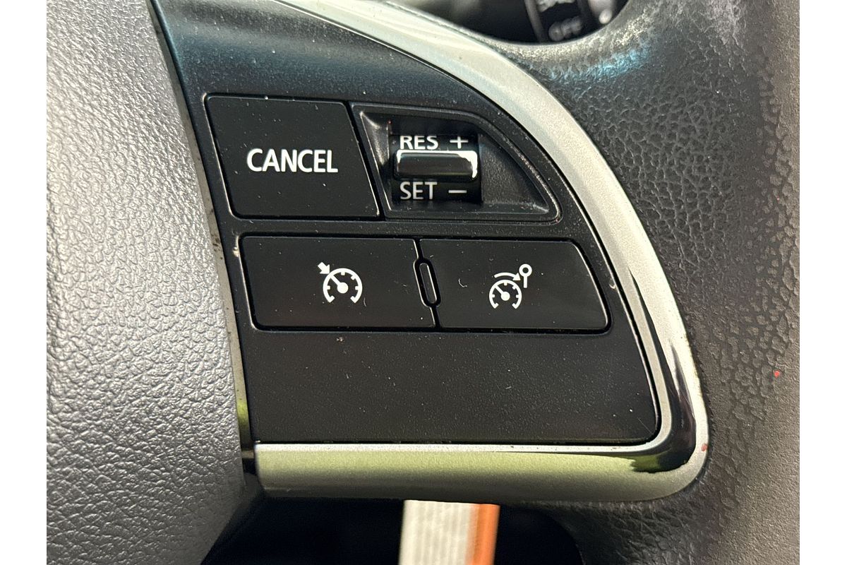 2019 Mitsubishi Triton GLX MR 4X4