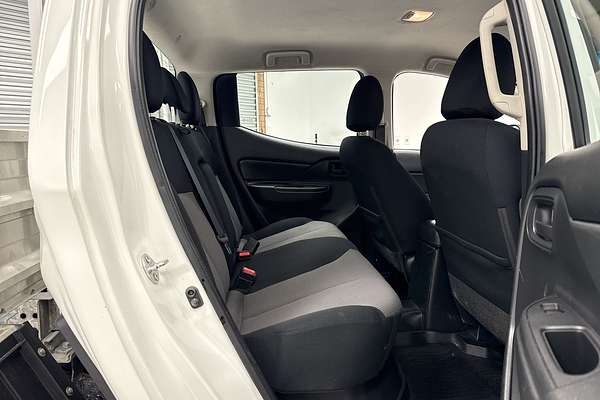 2019 Mitsubishi Triton GLX MR 4X4