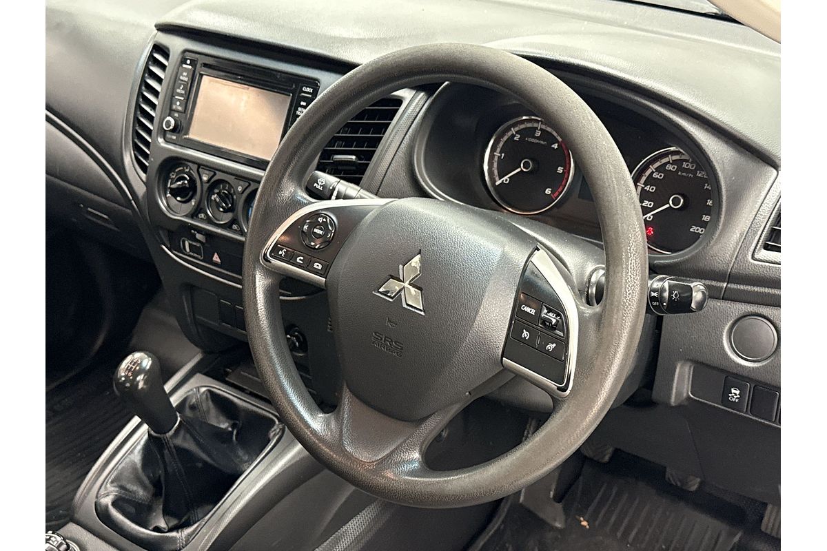2019 Mitsubishi Triton GLX MR 4X4