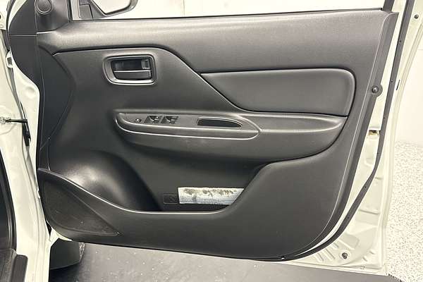 2019 Mitsubishi Triton GLX MR 4X4