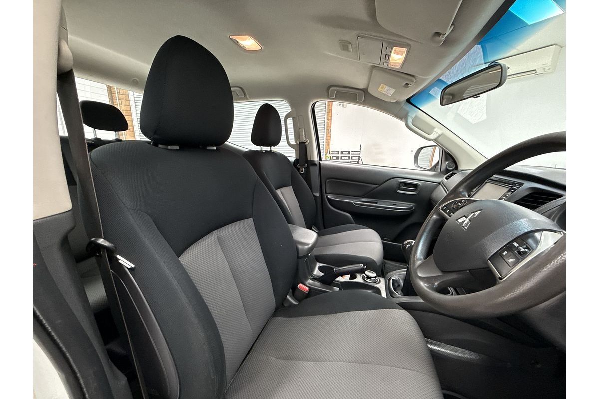 2019 Mitsubishi Triton GLX MR 4X4