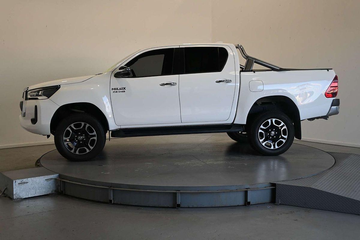 2022 Toyota Hilux SR5 GUN126R 4X4