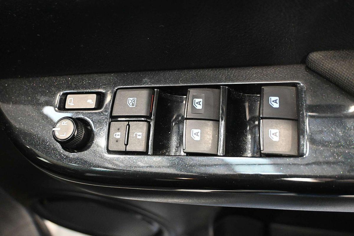 2022 Toyota Hilux SR5 GUN126R 4X4