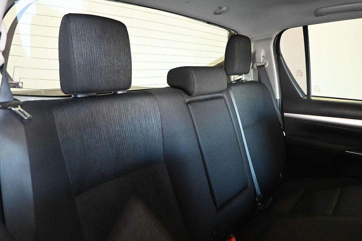 2022 Toyota Hilux SR5 GUN126R 4X4