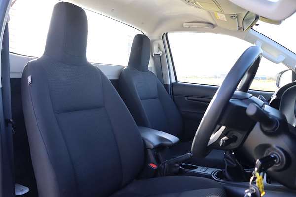 2024 Toyota Hilux SR GUN126R 4X4