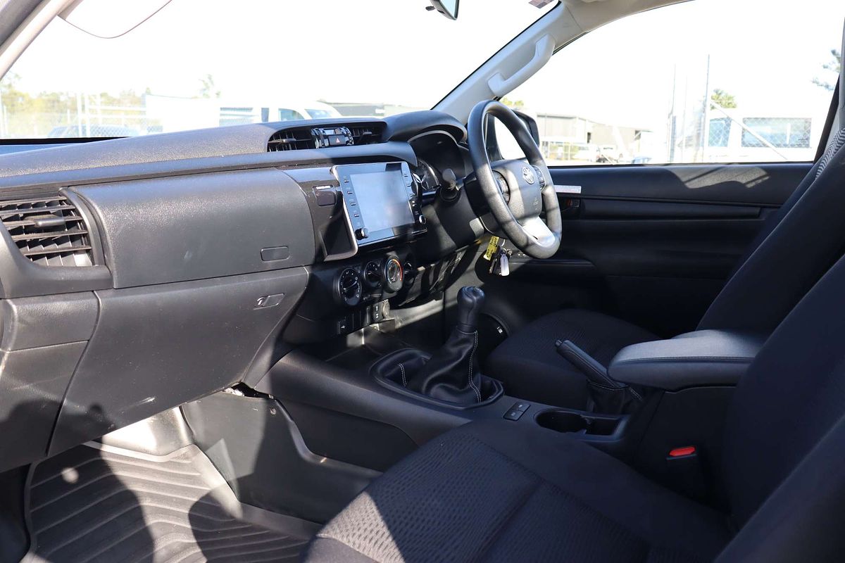 2024 Toyota Hilux SR GUN126R 4X4