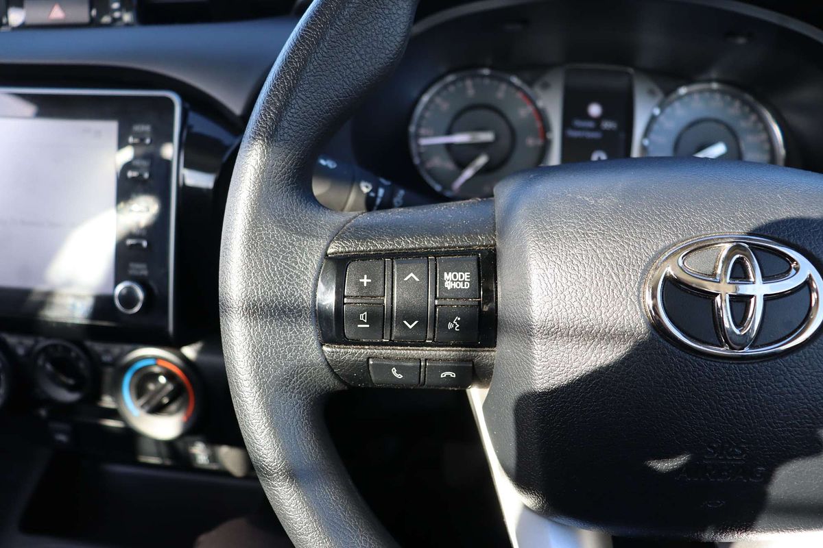 2024 Toyota Hilux SR GUN126R 4X4