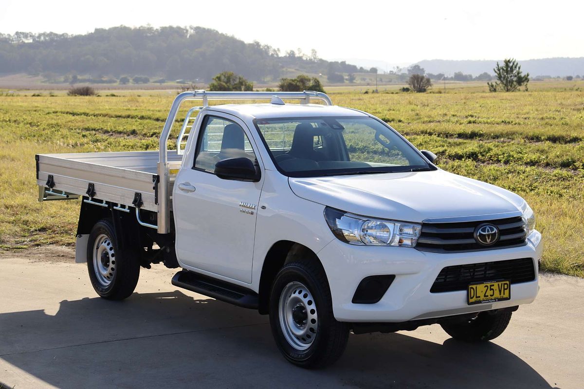 2024 Toyota Hilux SR GUN126R 4X4