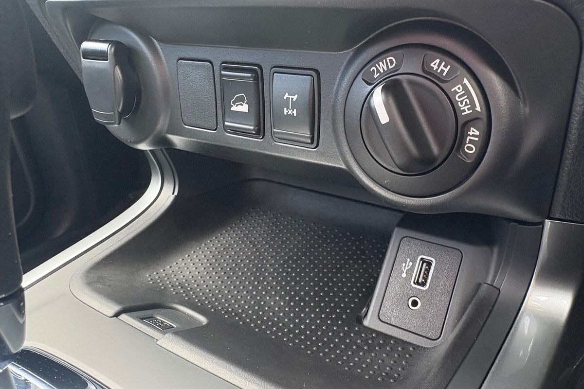 2024 Nissan Navara SL D23 4X4