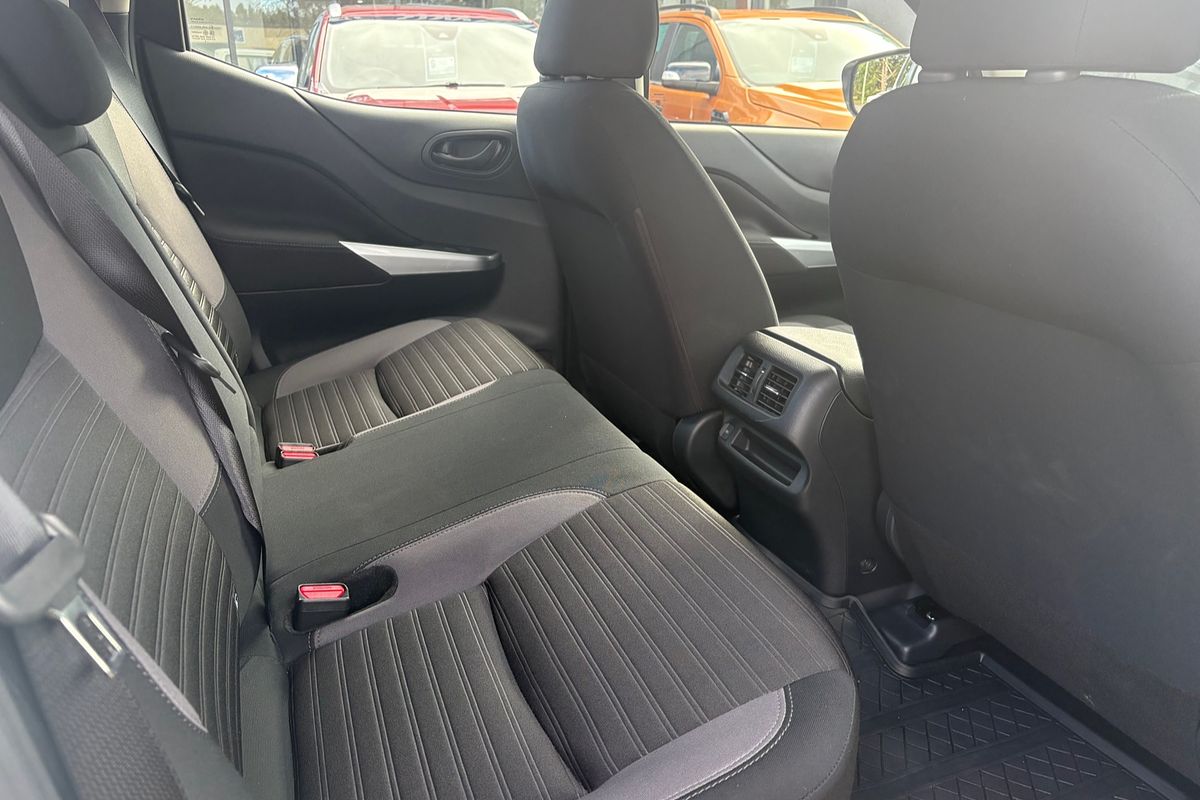 2024 Nissan Navara SL D23 4X4