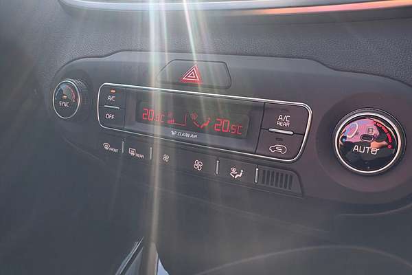 2019 Kia Sorento SLi UM