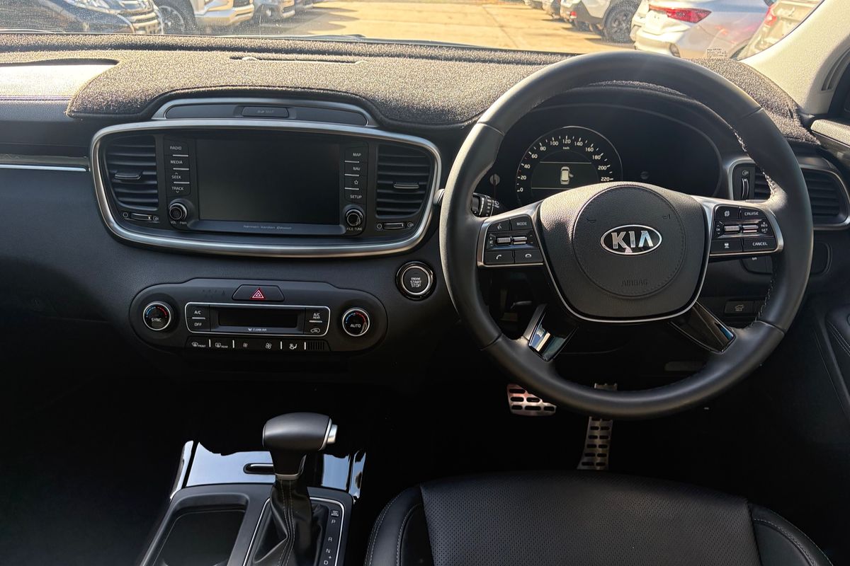 2019 Kia Sorento SLi UM