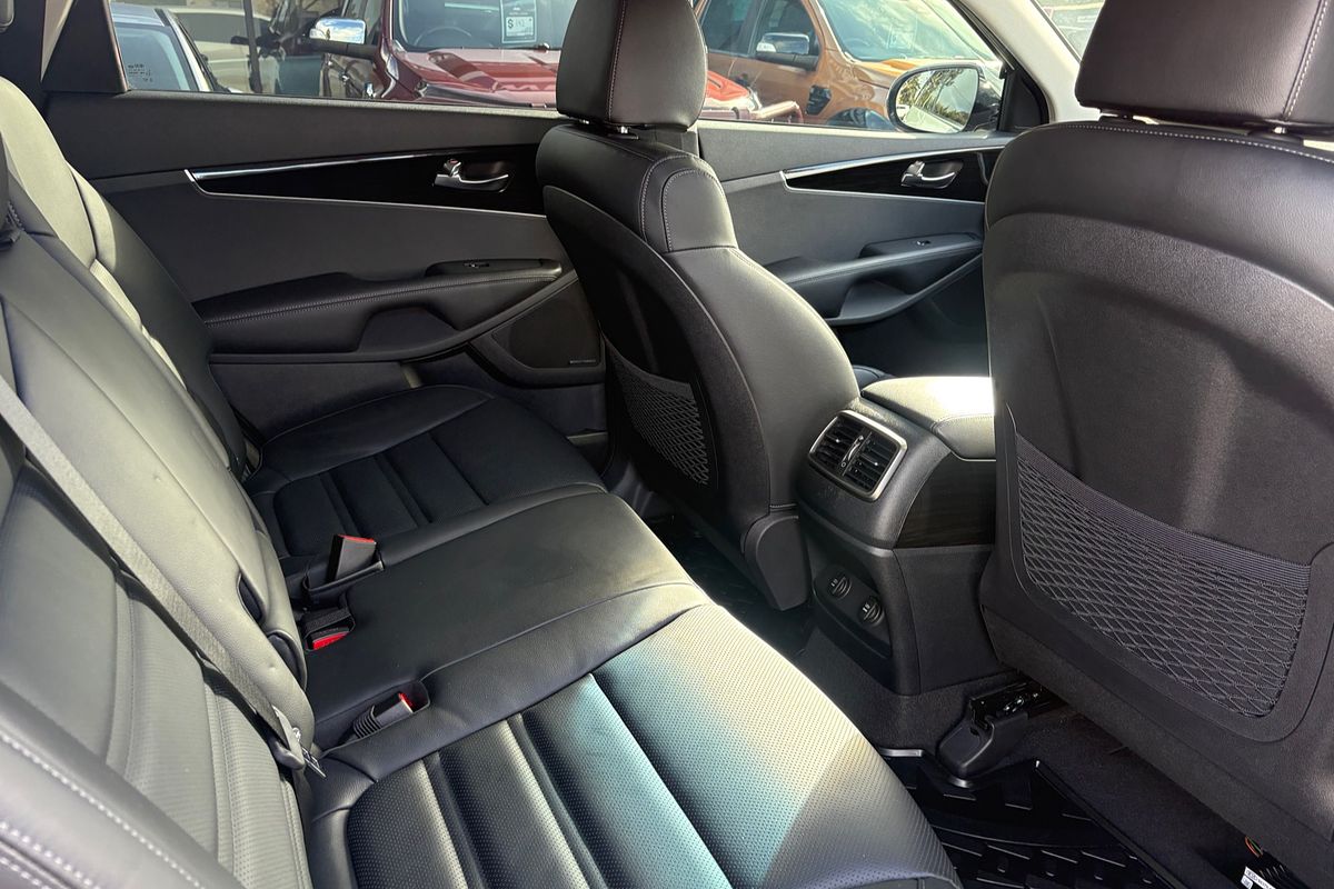 2019 Kia Sorento SLi UM