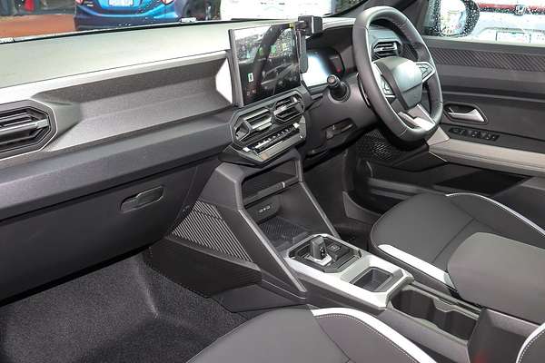 2025 Renault Duster Techno X1311