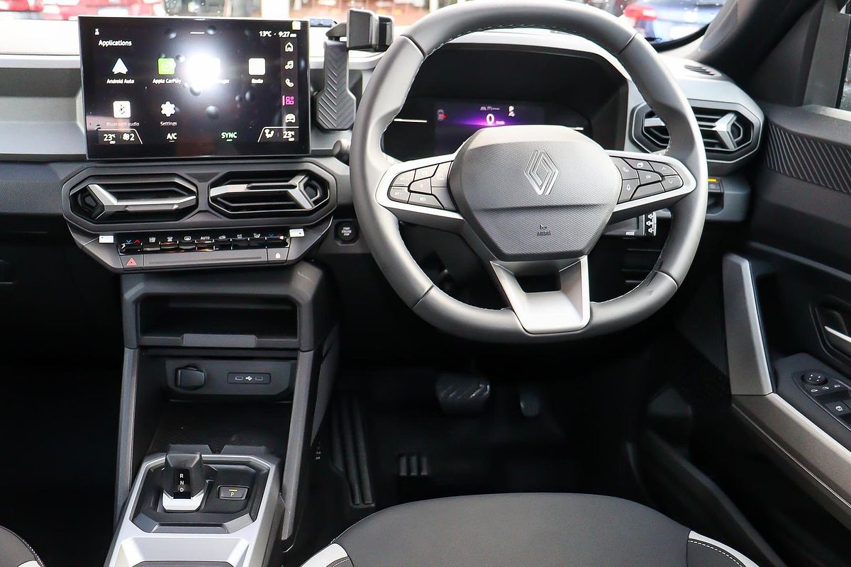 2025 Renault Duster Techno X1311