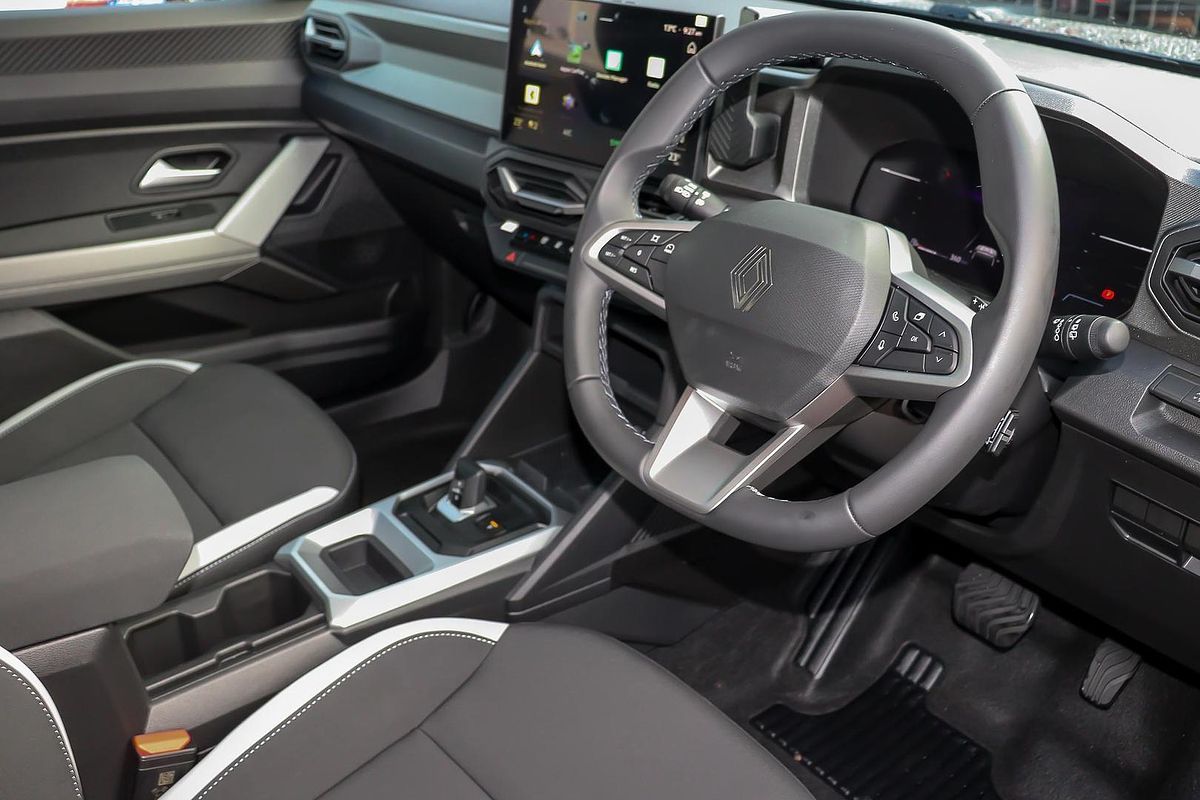 2025 Renault Duster Techno X1311