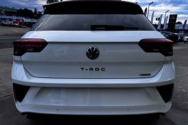 2025 Volkswagen T-Roc 140TSI R-Line D11