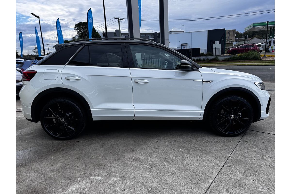 2025 Volkswagen T-Roc 140TSI R-Line D11