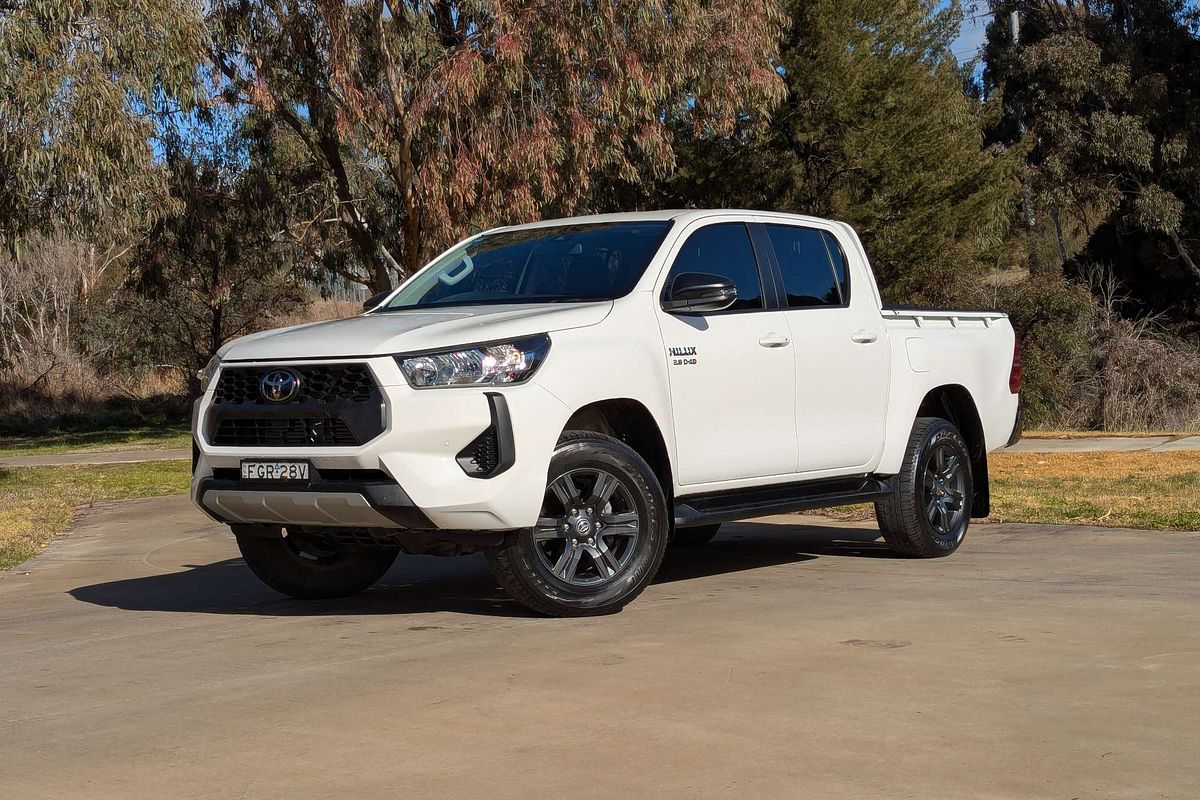 2024 Toyota Hilux SR GUN126R 4X4