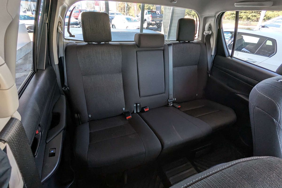 2024 Toyota Hilux SR GUN126R 4X4