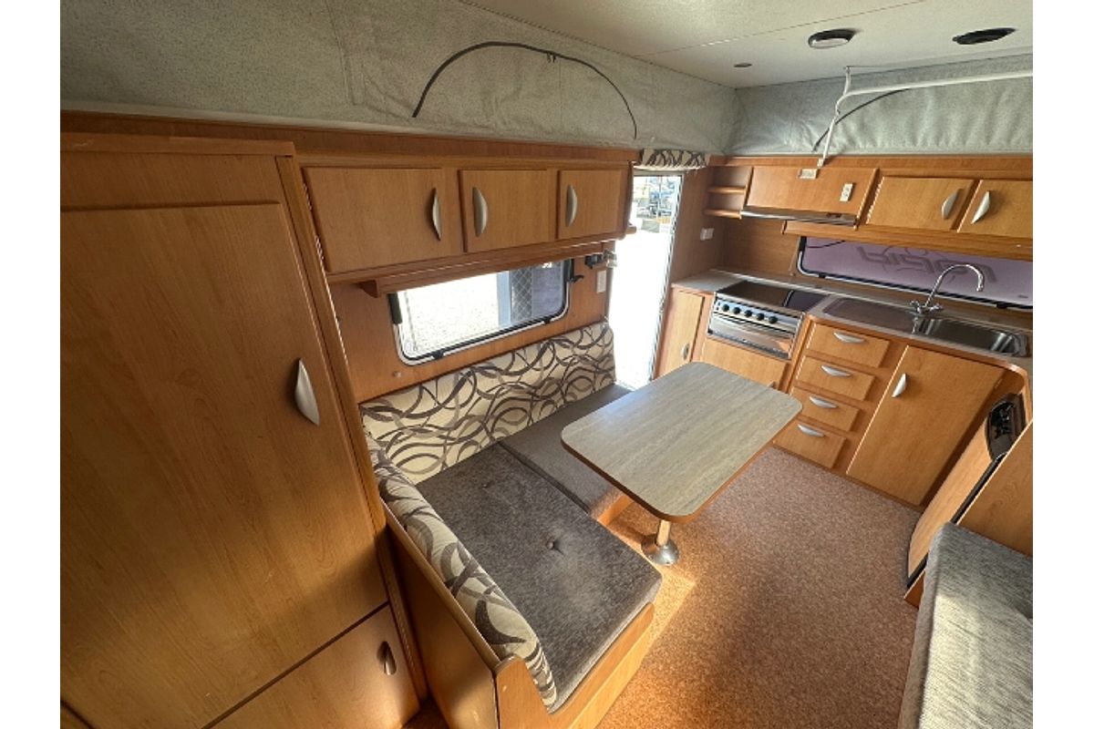 2009 Windsor RAPID POP TOP ra432