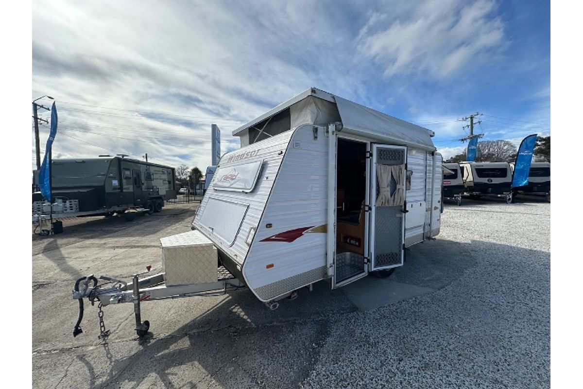 2009 Windsor RAPID POP TOP ra432