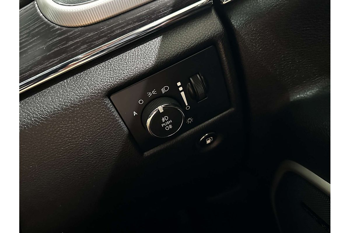 2019 Jeep Grand Cherokee Summit WK