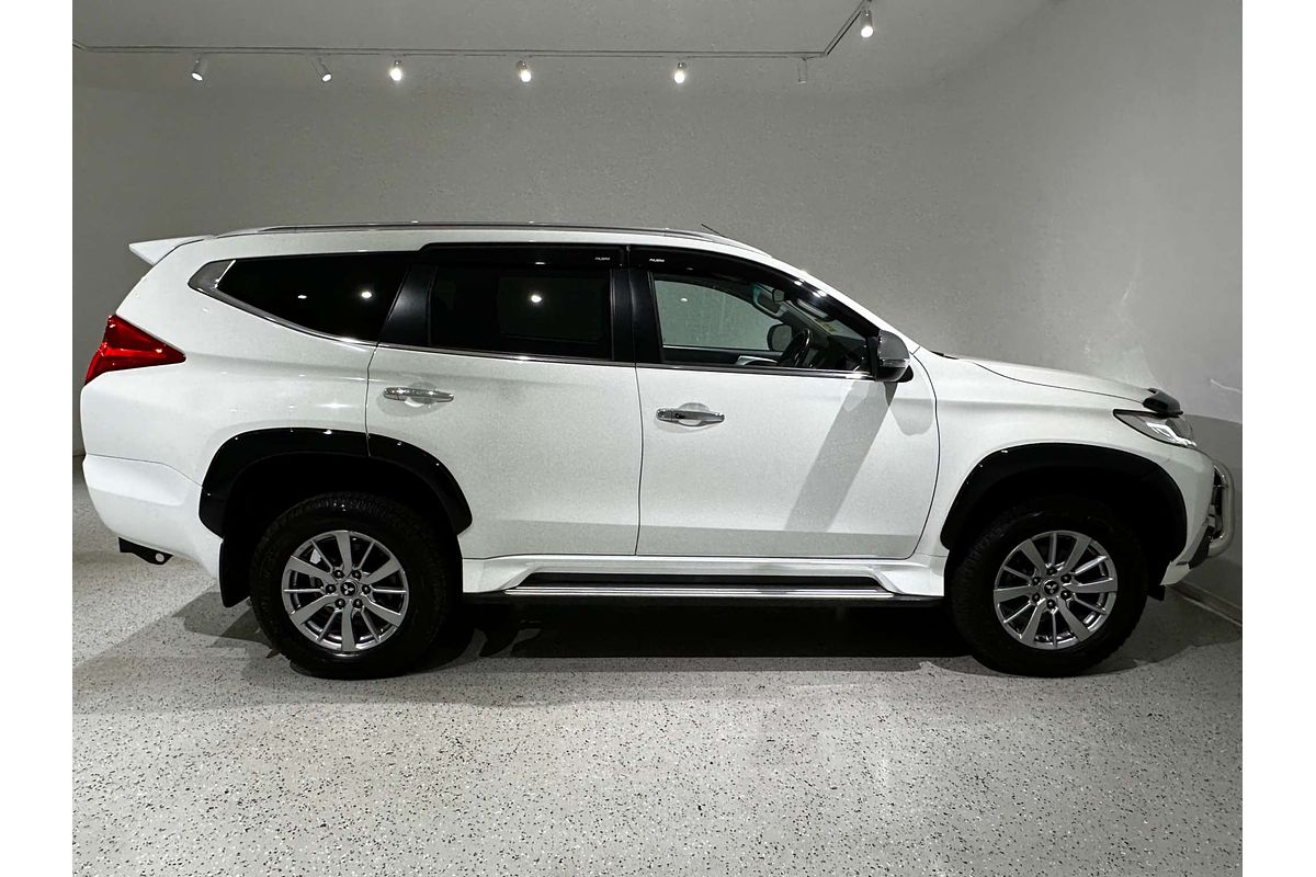 2018 Mitsubishi Pajero Sport GLX QE