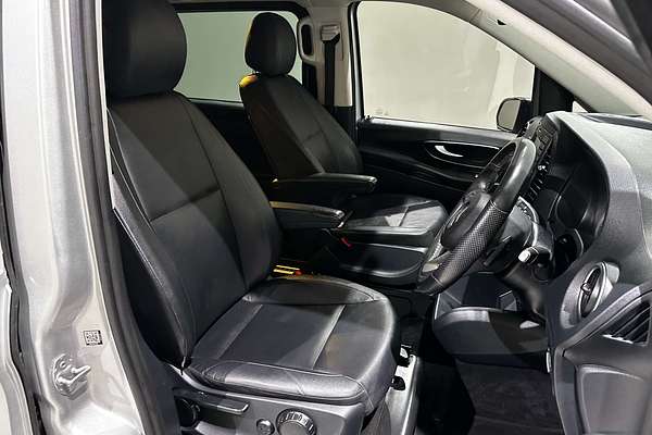 2020 Mercedes-Benz Valente 116CDI 447