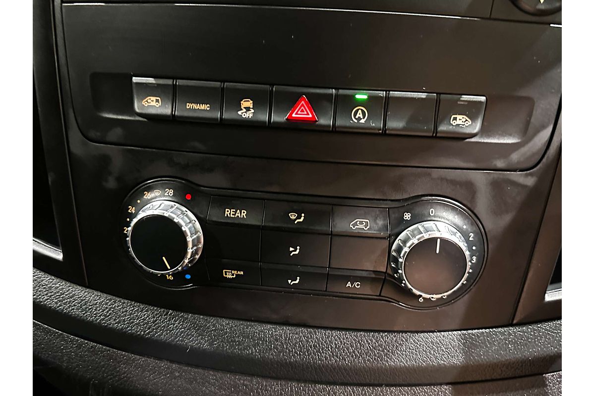 2020 Mercedes-Benz Valente 116CDI 447