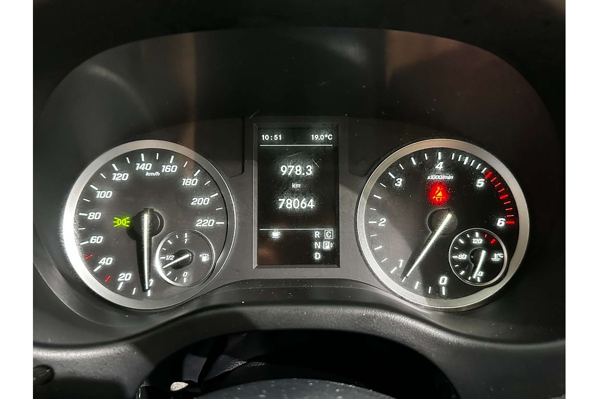 2020 Mercedes-Benz Valente 116CDI 447