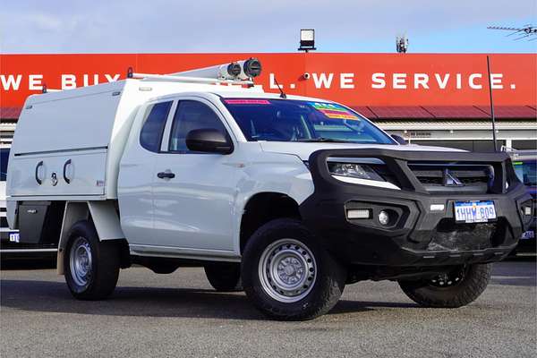 2021 Mitsubishi Triton GLX ADAS MR 4X4