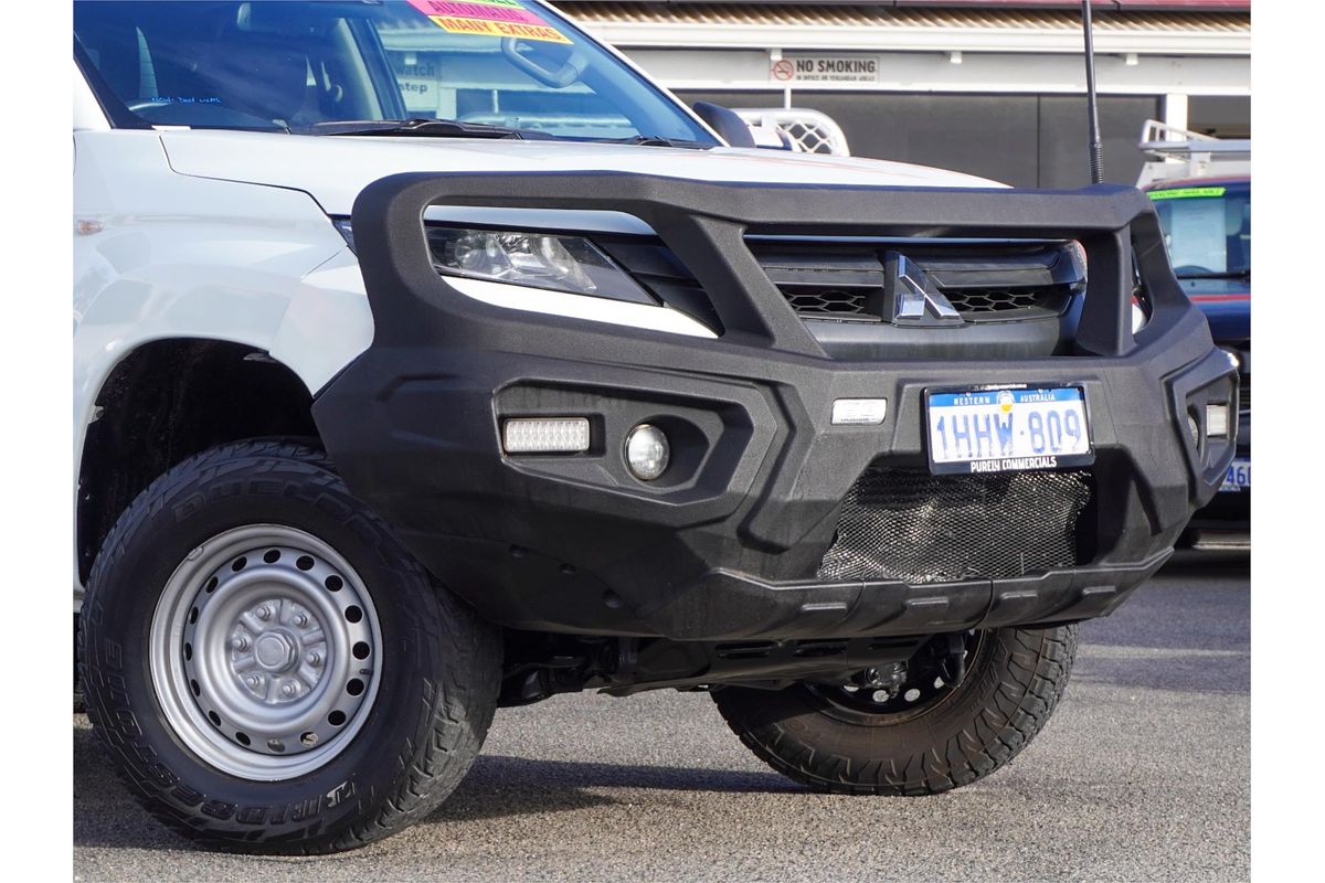 2021 Mitsubishi Triton GLX ADAS MR 4X4