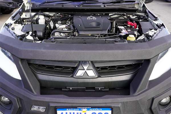 2021 Mitsubishi Triton GLX ADAS MR 4X4