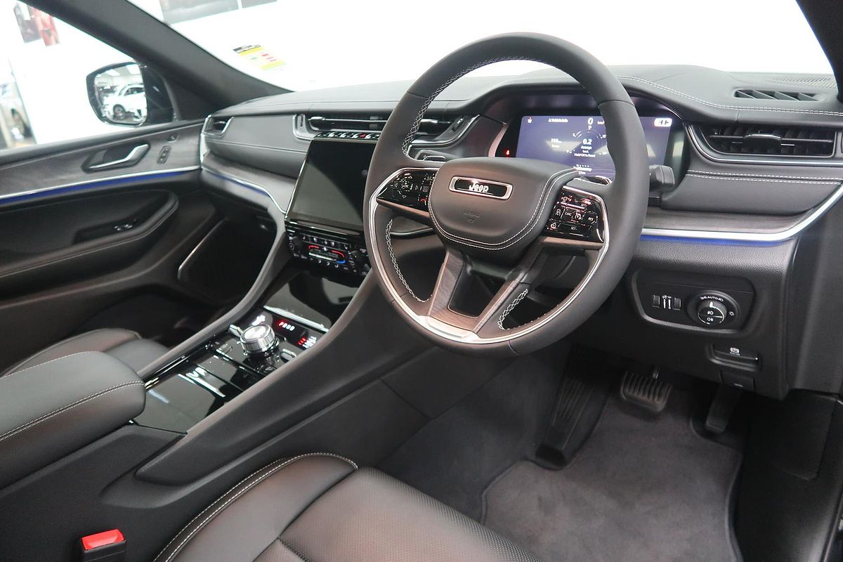 2023 Jeep Grand Cherokee Overland WL